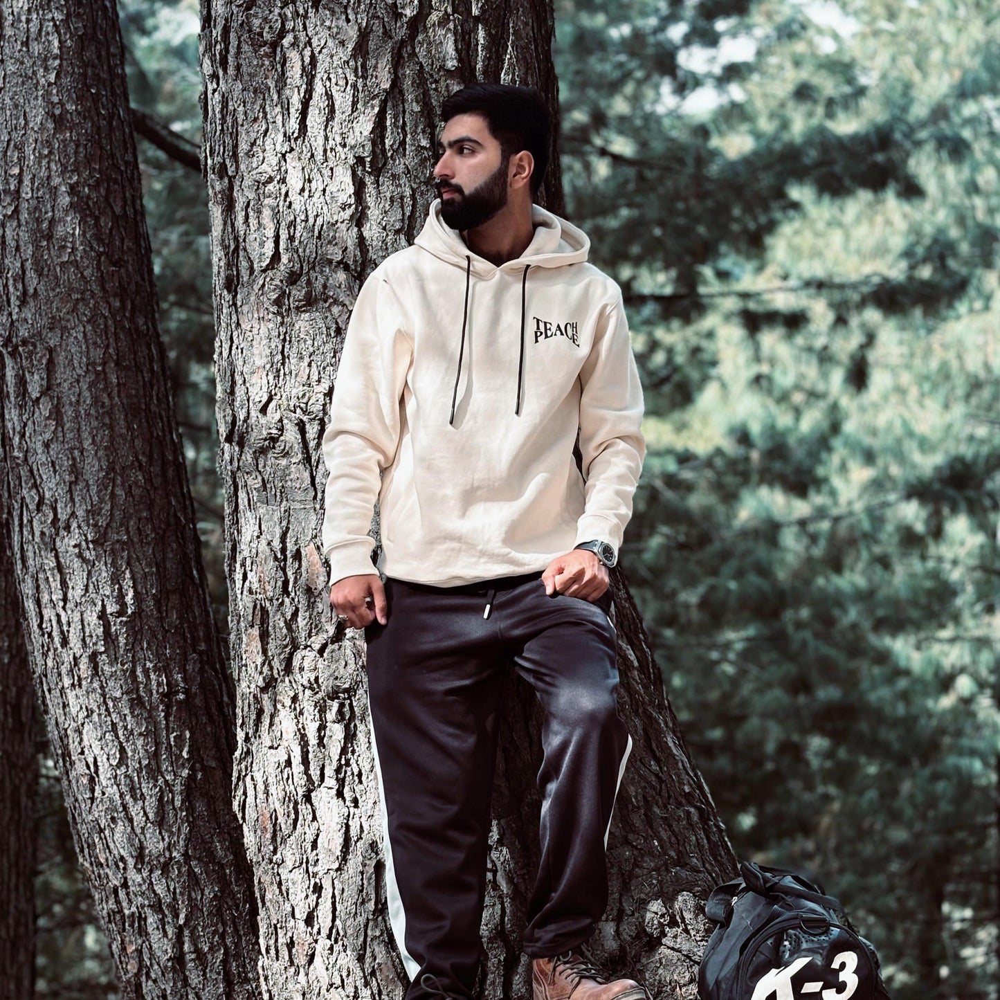 "TEACH PEACE" Hoodie BEIGE